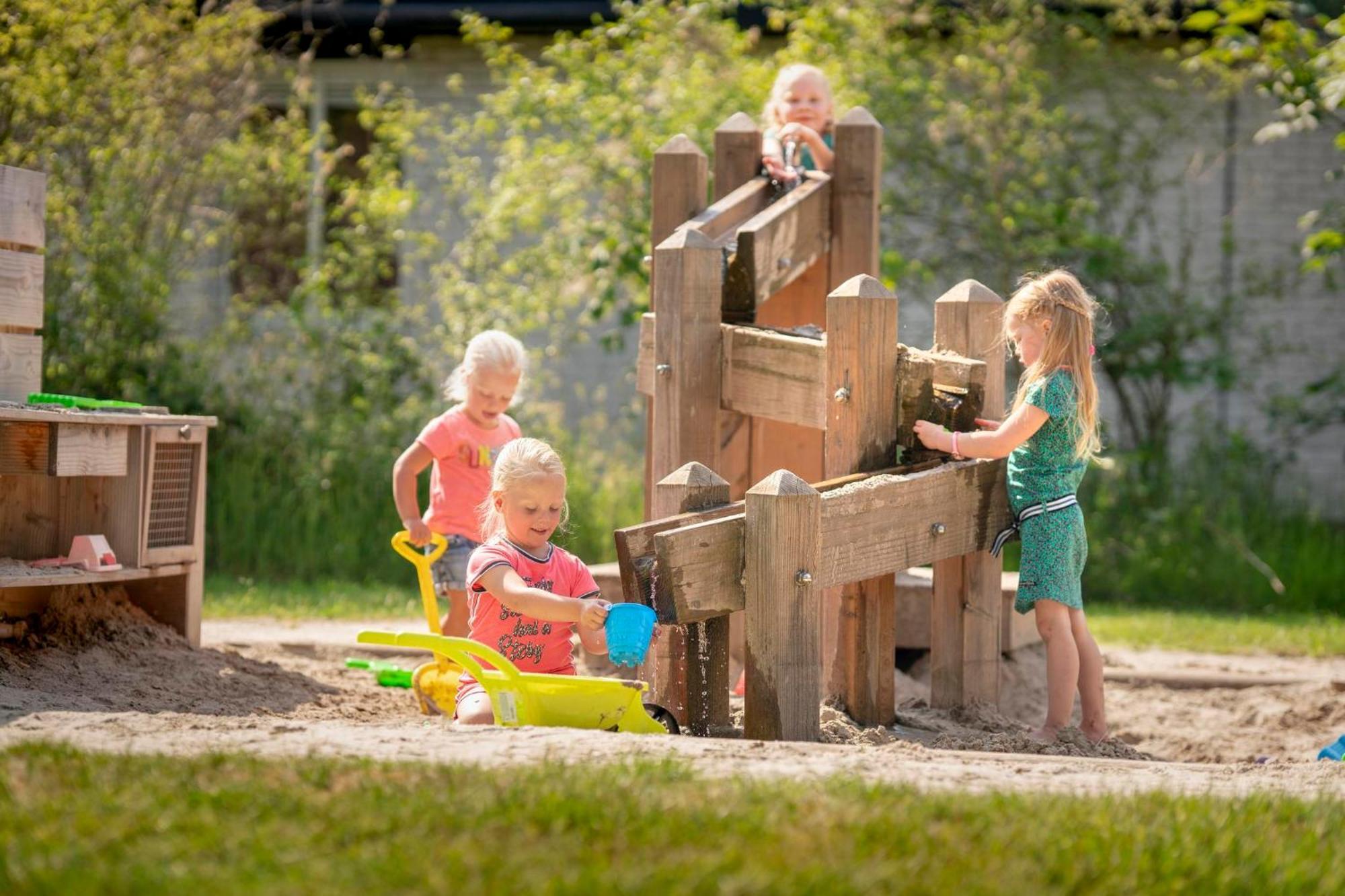 Vakantiepark Bosmeer Friesland Noordwolde  Extérieur photo